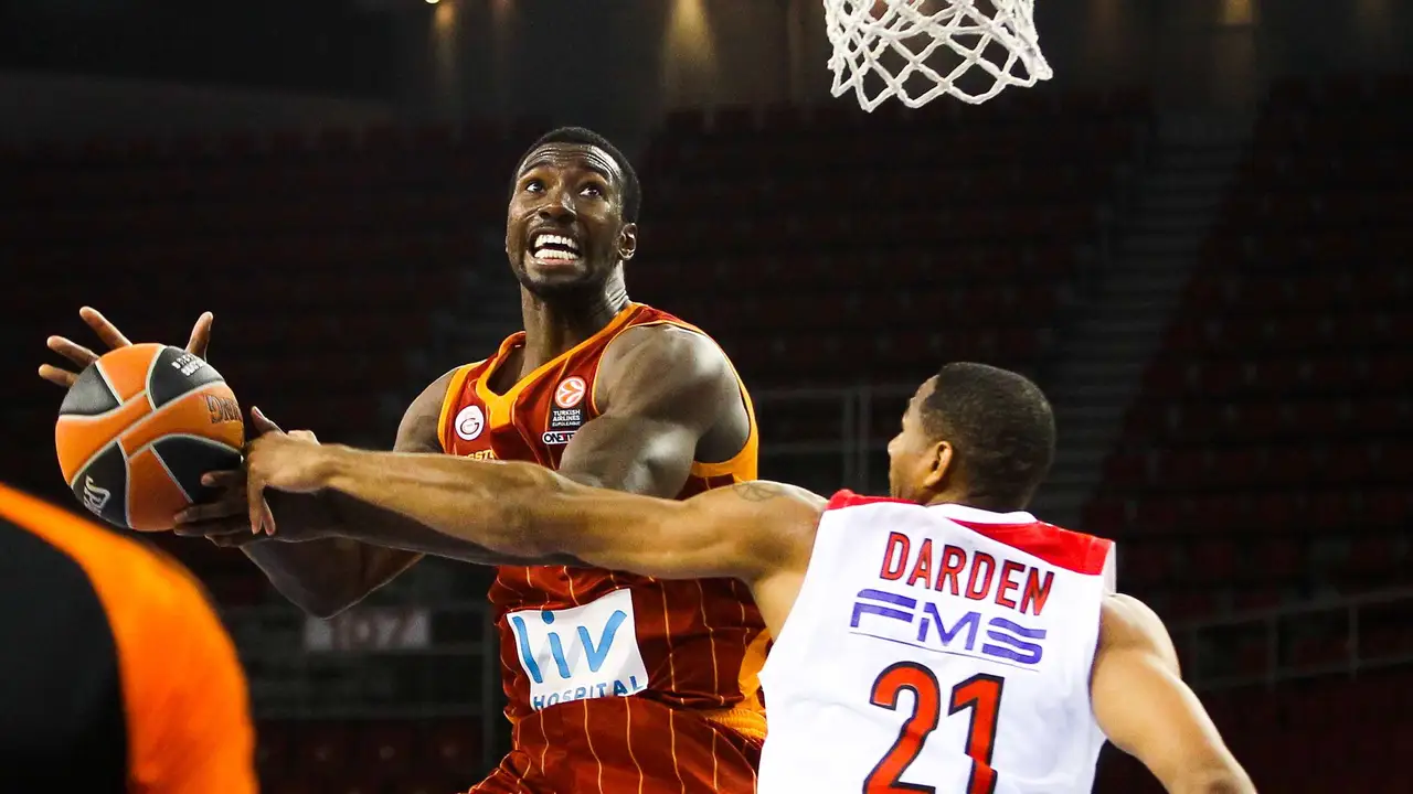¿Qué ha sido de estos tres ex ACB? Uno de ellos sigue jugando a sus 42 años