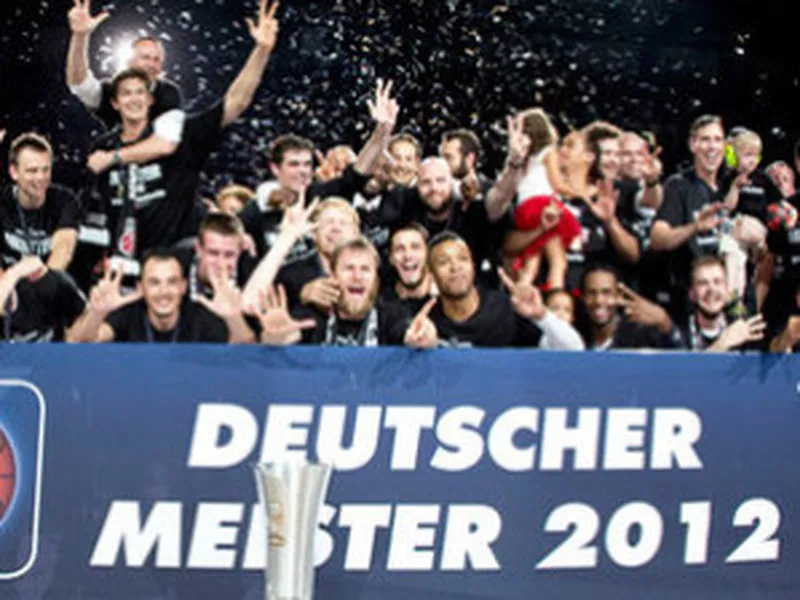 Liga Alemana Final: Bamberg, campeón por la vía rápida