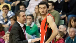 Zoco Plata: Sergio Pérez, de la Liga Endesa a Plata en Guadalajara. Francis Tomé, sustituto de Aurioles en el Clínicas Rincón. Javier de Pinto, nuevo alero para el Grupo Eulen Carrefour