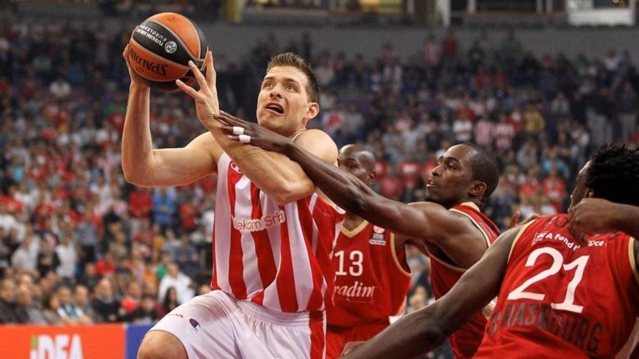 Unicaja negocia con Gal Mekel para sustituir al lesionado Stefan Markovic