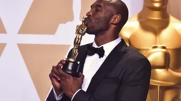 Kobe Bryant gana un Oscar por “Dear Basketball”