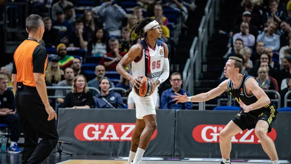 Moneke se apuesta el salario de un mes en medio del Baskonia – Partizan