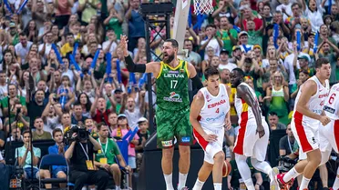 Brazdeikis y Valanciunas dejan sin premio a una España que tiró de orgullo (78-76)