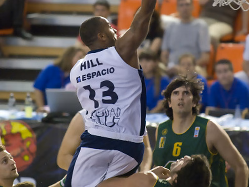 Kyle Hill jugó lesionado los últimos minutos de la Final que dieron el ascenso a Lucentum Alicante a la ACB