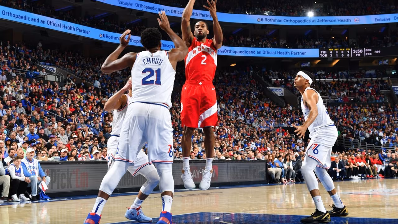 Un extraterrestre llamado Kawhi Leonard empata la serie (101-96)
