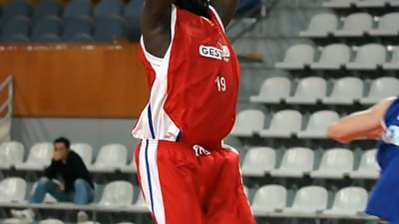 Robert “Tractor” Traylor fallece