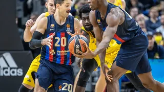 James Nnaji seguirá de blaugrana una temporada más