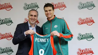 José Luis Galilea prepara el terreno para el regreso de La Caixa