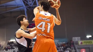 Golpe de autoridad de Palencia y Coruña. Ourense asalta Huesca en la prórroga