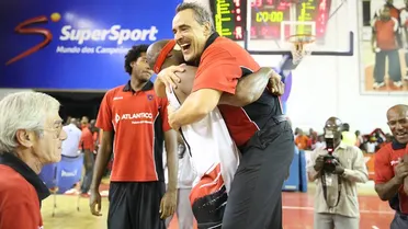 Ricard Casas, campeón y mejor entrenador de la Liga de Angola