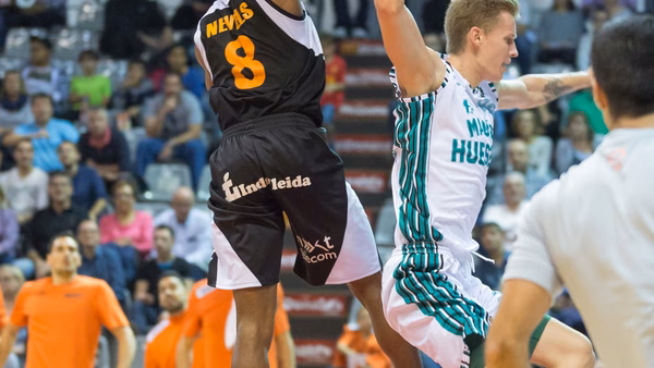 Breogán y Lleida, únicos invictos. Recital triplista de Mitrovic para tumbar al GBC