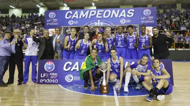 Perfumerías Avenida conquista su primer triplete (67-46); Jelena Milovanovic, MVP