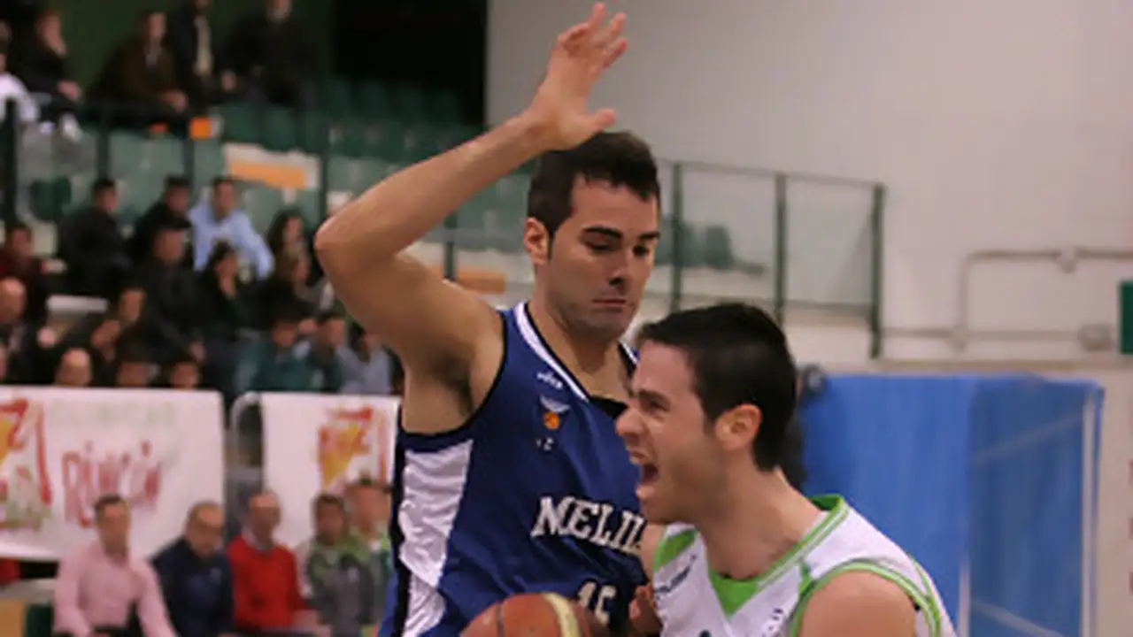 Adecco Oro J20 (I):  Bonds y Johnson reaparecen para tumbar al líder en una agónica prórroga. Murcia, imparable, ya iguala a Obradoiro justo antes de la Copa
