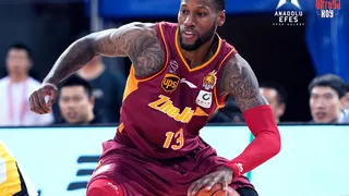 Zoco: Sonny Weems, Kevin Jones, Arturas Gudaitis, Tony Mitchell, Cory Jefferson