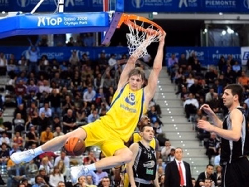 Liga rusa (J2, 3 y 4): el Khimki ya es líder en solitario tras sus dos victorias de  esta semana; el Spartak de Mavrokefalidis y Halperin debuta con dos prórrogas y una derrota por la mínima