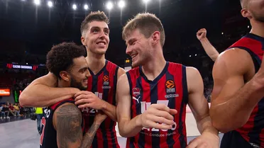 Viento en popa de la mano de Howard