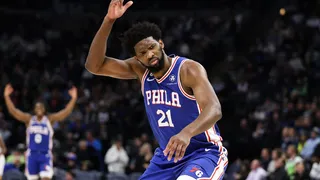 Resumen NBA: Game winner de Embiid sobre Trail Blazers y Nuggets cae ante Spurs.