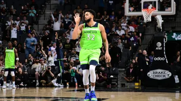 Noche NBA: ¡60 puntos de Karl-Anthony Towns! Además, victorias de Warriors y Bucks