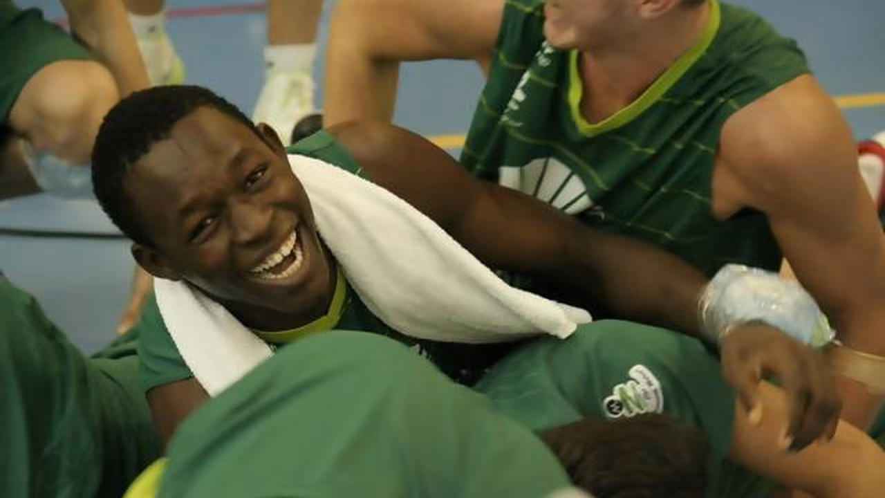 Adecco Plata: Bruno Diatta, Cheikhouna Kané e Iñaki Ascensión IN, Pape Amadou Sow y Rubén Suárez (con carta de despedida) OUT