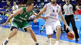 Una memorable actuación de Teodosic lleva a Serbia a la final del Eurobasket