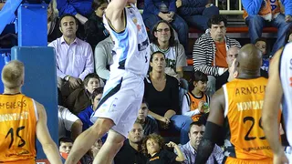 Dewar frena la remontada fuenlabreña y consigue la primera victoria para el Rio Natura Monbus