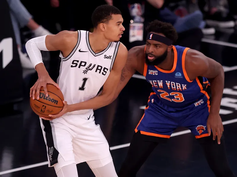 Es uno de los mejores pívots defensores de la NBA y nadie habla de él