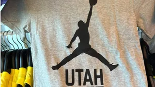Dejaron de vender una camiseta con el logo de Jordan por quejas de fanáticos de Utah Jazz