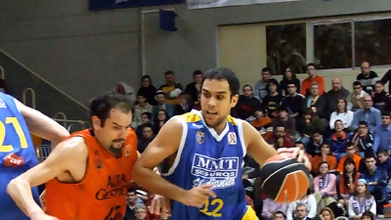 Xavi Mendiburu, un base con experiencia ACB para el CBT