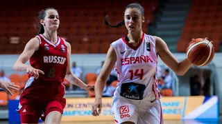 Europeo U16F (J3): Raquel Carrera lidera el pleno de victorias hacia Octavos (57-44)