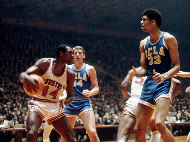 Aday Mara y UCLA: ¿Qué estrellas NBA han salido de esta universidad?