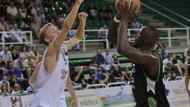 Adecco Plata (PO-2.3): PAE finalista (3-0). Prat recupera factor campo tras 3 prórrogas