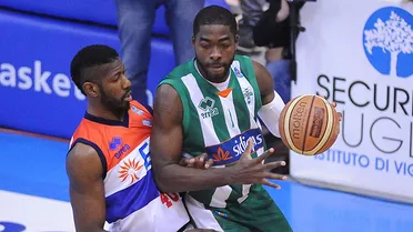 Oderah Anosike, un imán reboteador para el Real Betis Energía Plus