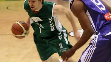 Unicaja apuesta por revalidar el título de la VBC Cup y se deshace del Real Madrid con una gran actitud