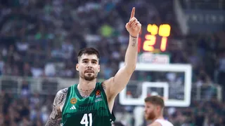 Juancho Hernángomez vuelve a Atenas… con un dilema