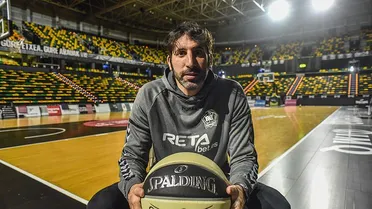 Alex Mumbrú continuará a los mandos del RETAbet Bilbao Basket