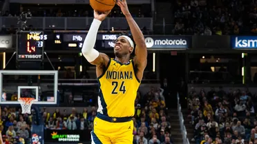 Uno de los mejores tripleros de la NBA anda suelto: Mavs, Sixers y Bucks lo quieren