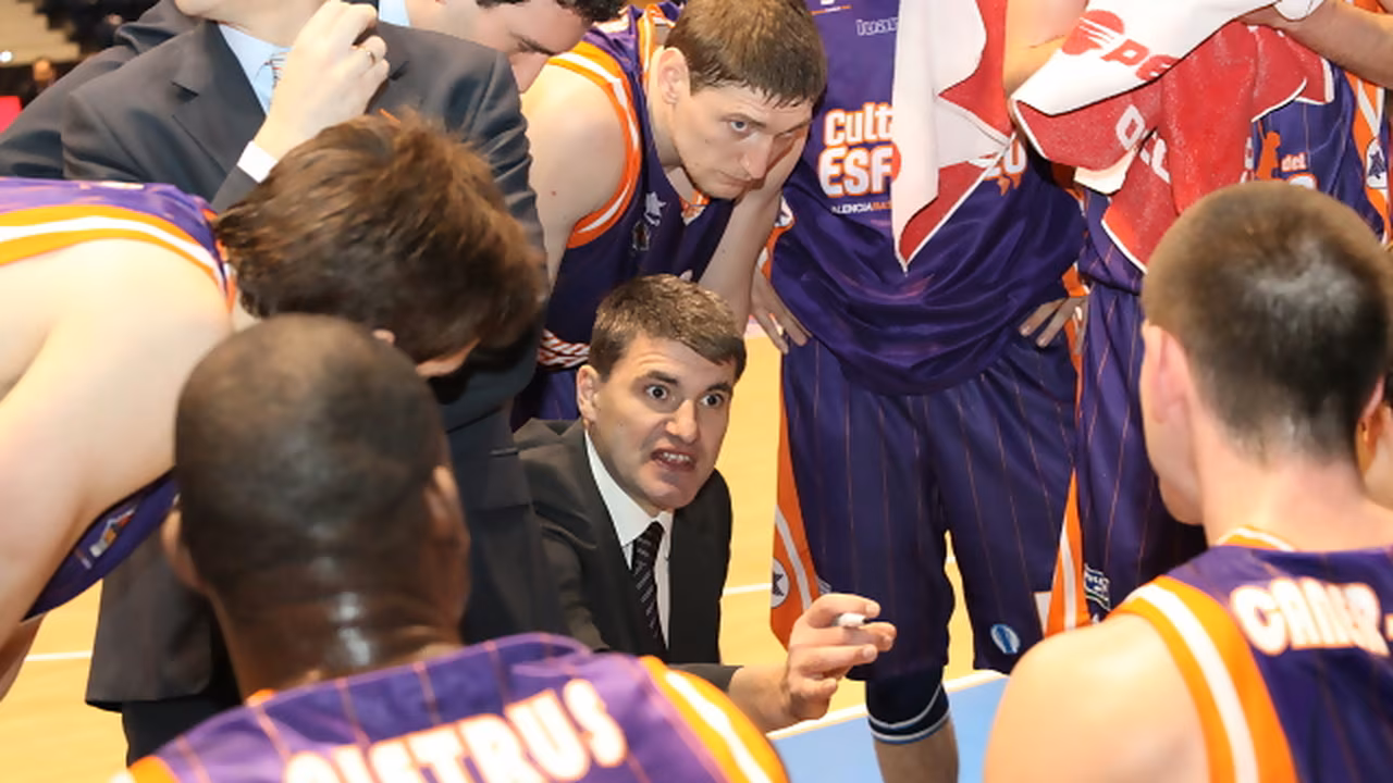 Proyecto Valencia Basket 2012-2013: Una plantilla para seguir soñando