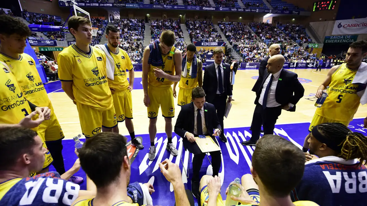 El futuro de Happ y Lakovic en Gran Canaria: “Son partidos que se juegan fuera”