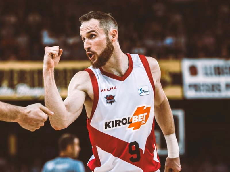 Iberostar Tenerife  quiere a Marcelinho Huertas como su nuevo base