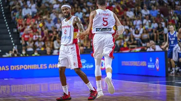 España exhibe un gran juego coral y deja sin opciones a Islandia (87-57)