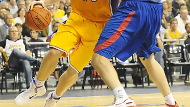 NBA Playoffs: Pau emerge para liderar la clasificación de los Lakers. Otro triple-doble de Rondo para que Boston se apunte el primer punto ante 76ers