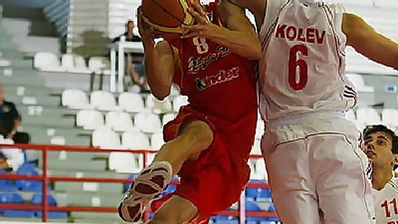 Pere Tomàs, Carlos Martín y Christian Eyenga jugarán en el CB Prat Joventut como jóvenes vinculados del DKV