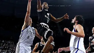 Bilbao seguirá disfrutando de la magia de Aaron Jackson y dice adiós a Paco Vázquez