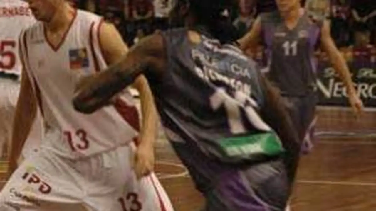 El ex-NBA Dickerson no seguirá en Palencia
