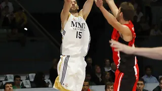 Al Madrid se le atascan los triples, pero vence igual