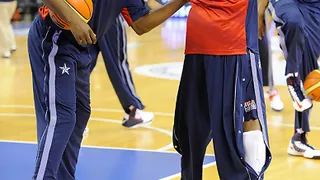 Turner debuta con Pacers; Harden, 43 puntos en 31 minutos