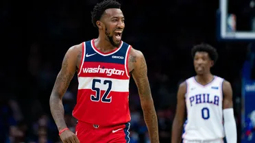 ExACB en la NBA (X): McRae tira la puerta abajo