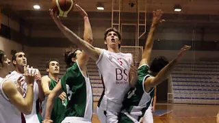 Mbao, Camín, Arias y Fuentes destacan en Granada