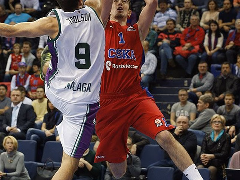 De Colo mantiene invicto al CSKA tras un final de infarto en el Carpena (75-76)