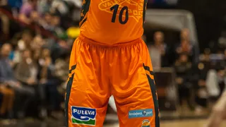 Rafa Martínez y Sato sentencian a un excelente Obradoiro (69-64)